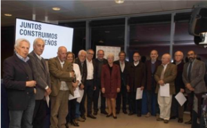 Eneida de León junto a los Ex presidentes de SAU conmemorando los 105 Años de SAU Fuente: Archivo de la Sociedad de Arquitectos del Uruguay 2019